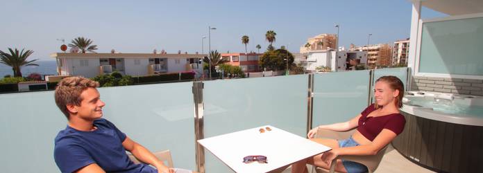 JUNIOR SUITE MIT WHIRLPOOL HL Suite Nardos Hotel Gran Canaria